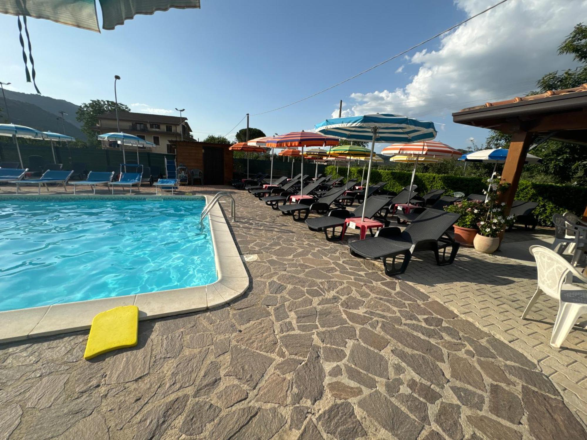 מונטלה Azienda Agrituristica Pericle מראה חיצוני תמונה