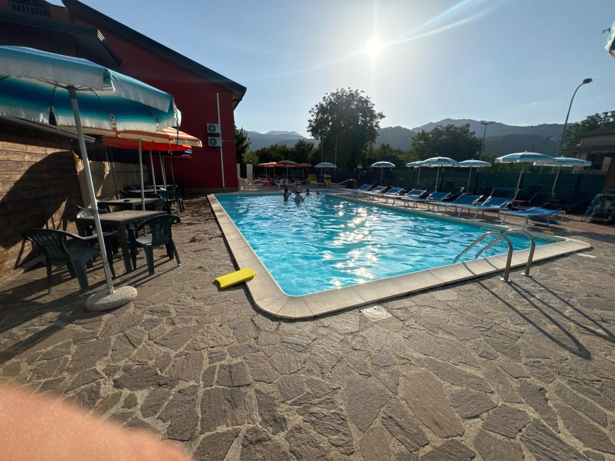 מונטלה Azienda Agrituristica Pericle מראה חיצוני תמונה