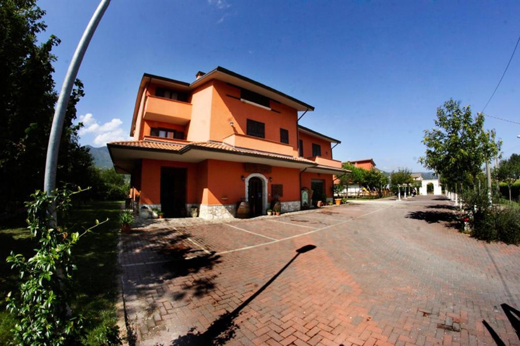 מונטלה Azienda Agrituristica Pericle מראה חיצוני תמונה