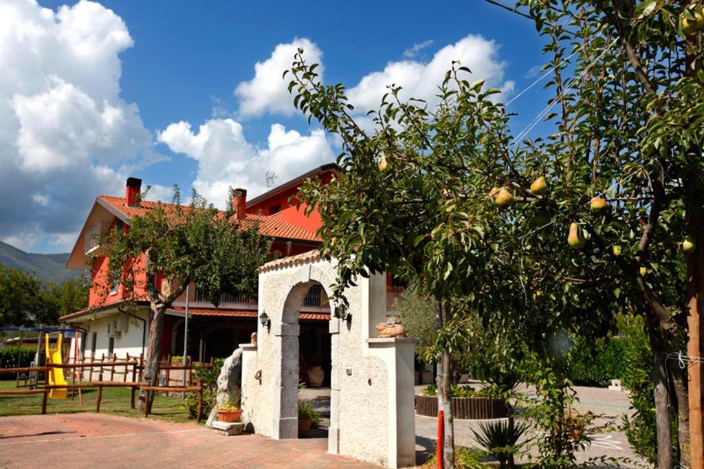 מונטלה Azienda Agrituristica Pericle מראה חיצוני תמונה