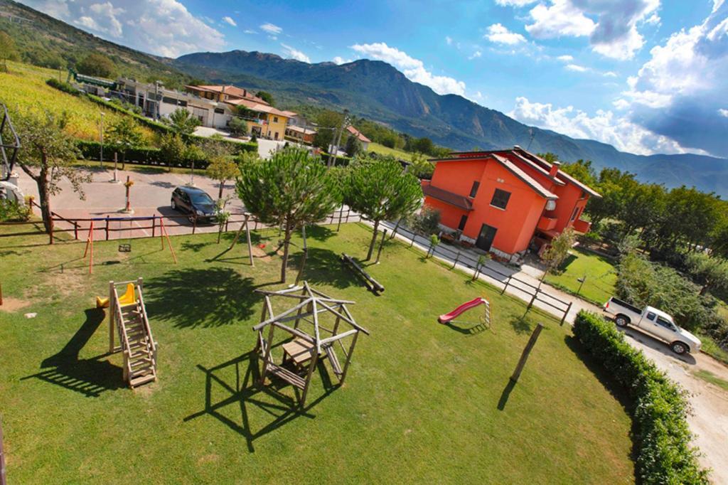מונטלה Azienda Agrituristica Pericle מראה חיצוני תמונה