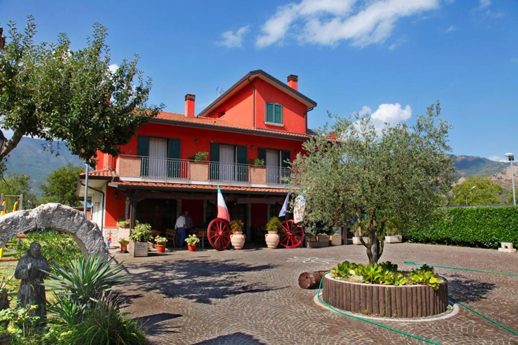מונטלה Azienda Agrituristica Pericle מראה חיצוני תמונה