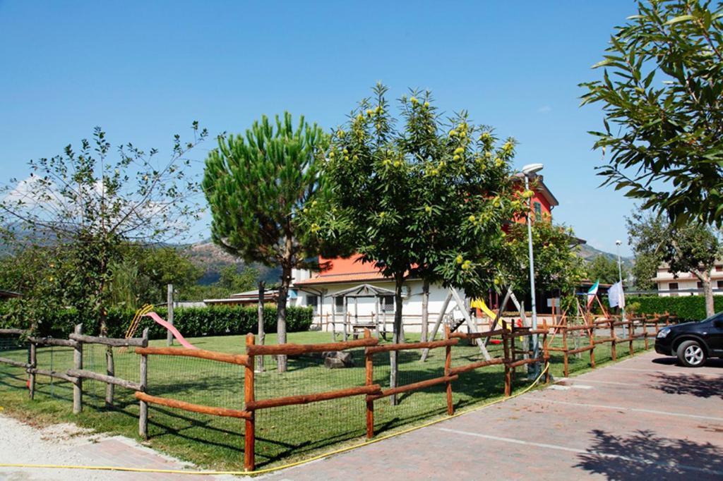 מונטלה Azienda Agrituristica Pericle מראה חיצוני תמונה
