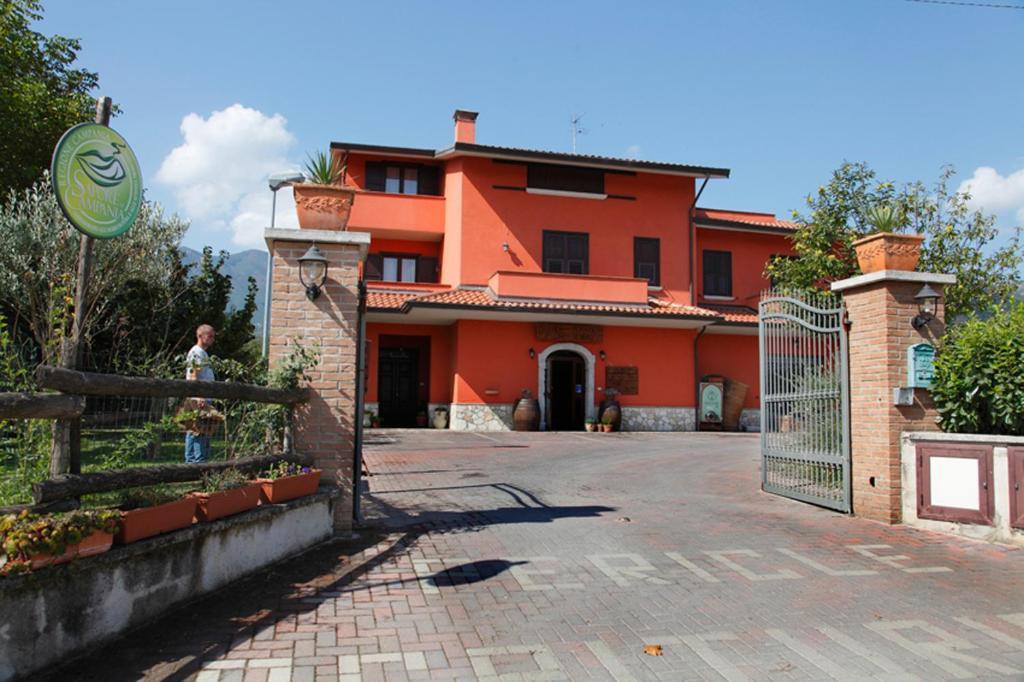 מונטלה Azienda Agrituristica Pericle מראה חיצוני תמונה